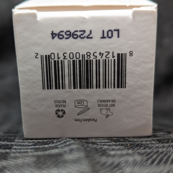 Jerome Alexander Magic Skincare Revitalizing Eye Cream. - Picture 3 of 3